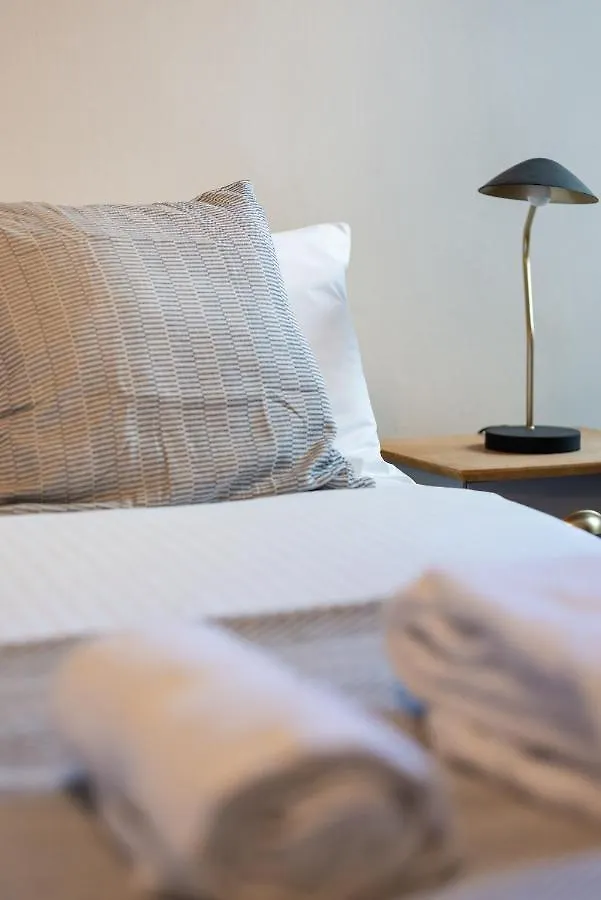 Lovely 3 Bed Apartment In Central Édimbourg